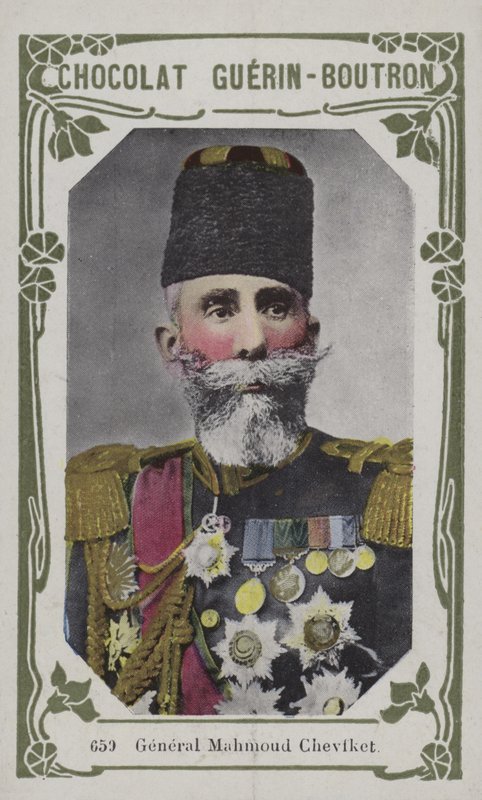 General Mahmoud Chevfket (foto colorida) de French School