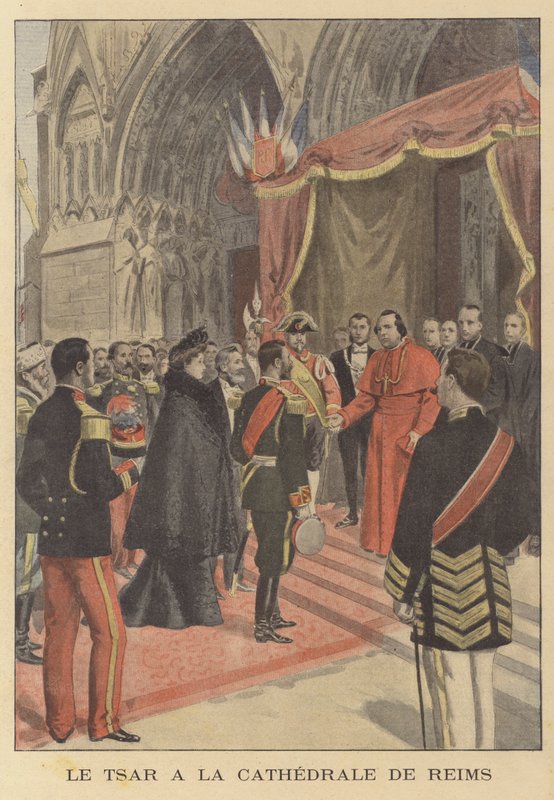 O czar Nicolau II da Rússia na Catedral de Reims durante a sua visita à França (cor litho) de French School