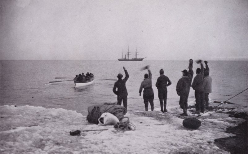 Deixado para trás em Victoria Land (foto a p/b) de Herbert Ponting