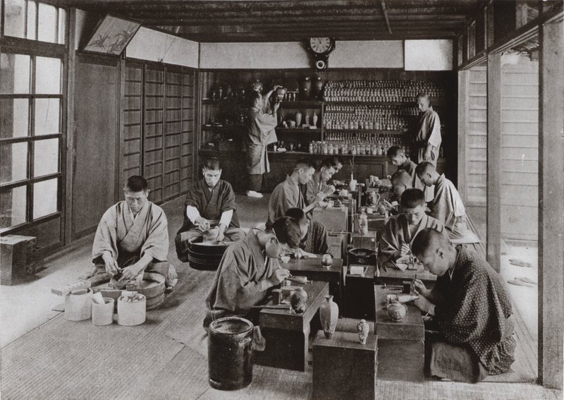 Sala de Trabalho e Pessoal da Namikawa (foto a p/b) de Herbert Ponting