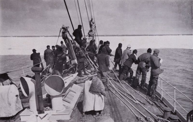 A abordagem à pack-ice (foto a p/b) de Herbert Ponting