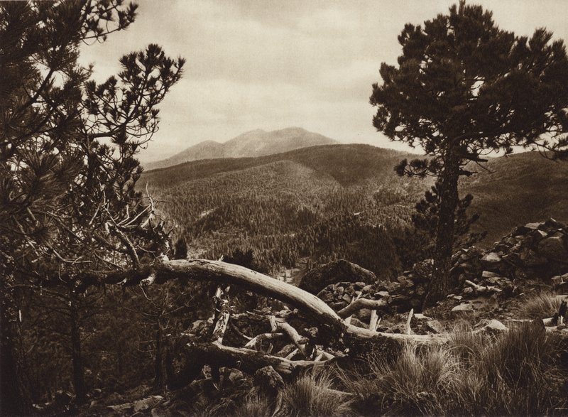 México: El Ajusco, visto de San Miguel (fotografia a preto e branco) de Hugo Brehme