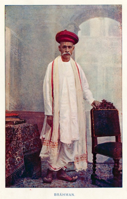 Nativos da Índia: Brahman (foto colorida) de Indian photographer