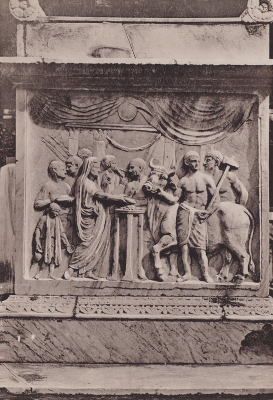 Altar do Templo de Mercúrio ou Vespasiano (foto a p/b) de Italian Photographer