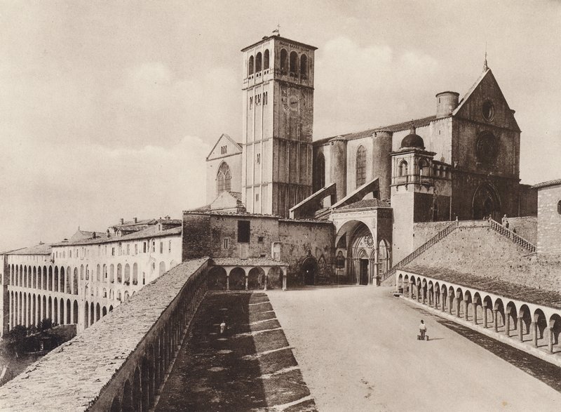 Assis: Basílica de S Francesco (foto p/b) de Italian Photographer