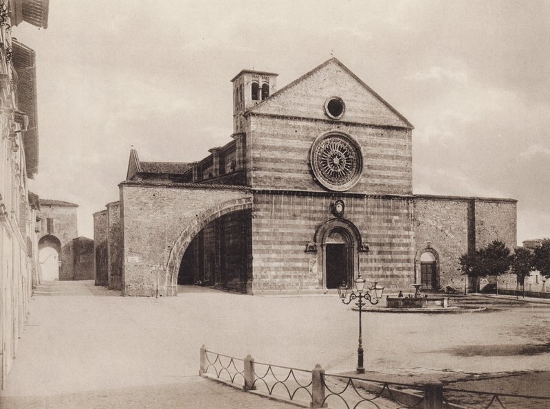Assis: Igreja e Convento de S Chiara, Filippo da Campello (foto p/b) de Italian Photographer