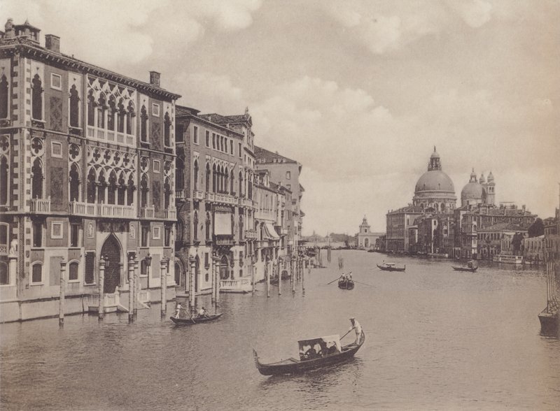Igreja Grand Canal And Salute (foto a p/b) de Italian Photographer