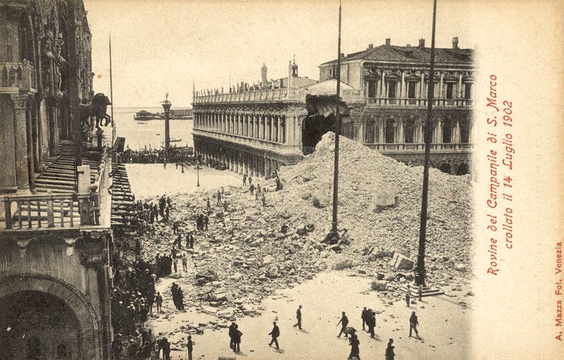 Colapso do Campanile de San Marco, Veneza, 14 de julho de 1902 de Italian Photographer