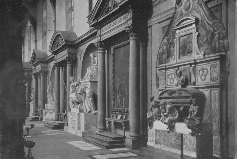 Florença, Igreja de S Croce, Monumentos da Nave Direita (foto a p/b) de Italian Photographer