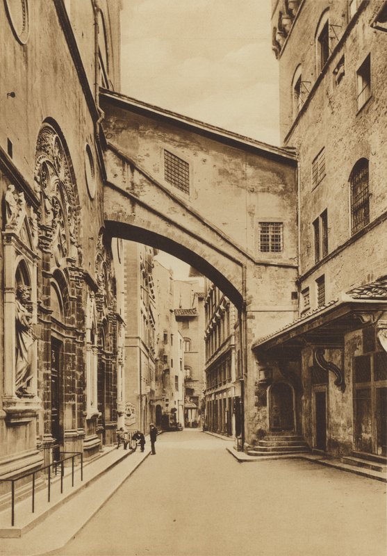 Florença / Florença: Igreja de S. Michele, A parte inferior do lado oeste, Arnolfo di Cambio e Taddeo Gaddi (foto a p/b) de Italian Photographer