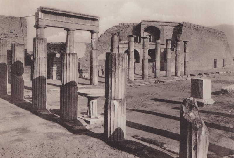 Foro Triangolare, Fórum Triangular (foto a p/b) de Italian Photographer