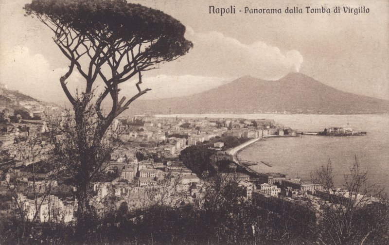 Nápoles - Nápoles, Panorama do Túmulo de Virgílio (p/b) de Italian Photographer