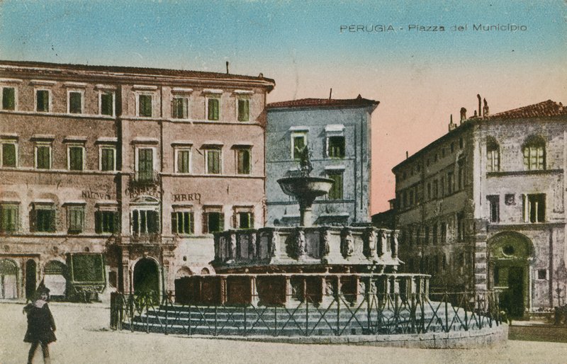 Perugia, Piazza del Municipio, c 1910 de Italian Photographer