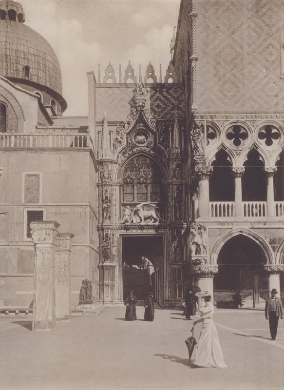 Porta de papel (foto a p/b) de Italian Photographer