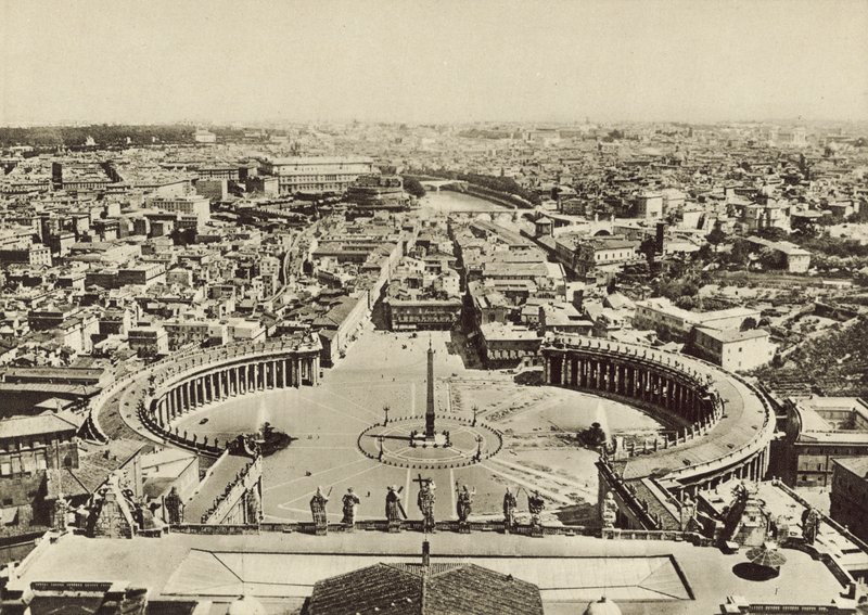Praça S Peters e Panorama da cidade tirada da cúpula de Italian Photographer