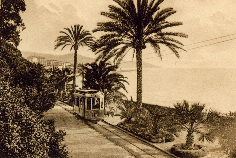 San Remo, La Passeggiata (foto a p/b) de Italian Photographer