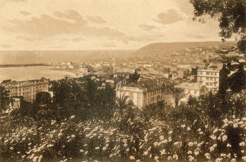 San Remo, Panorama da levante (b/w photo) de Italian Photographer