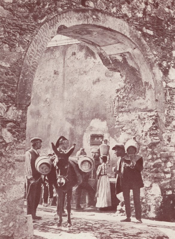 Sicília: Uma antiga porta de entrada, Taormina (foto p/b) de Italian Photographer