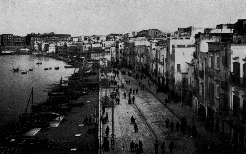 Taranto, Cidade Velha, Panorama (foto a p/b) de Italian Photographer