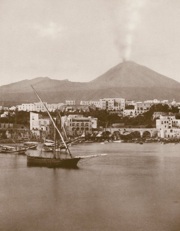 Torre Del Greco, Panorama e Vesúvio (foto p/b) de Italian Photographer