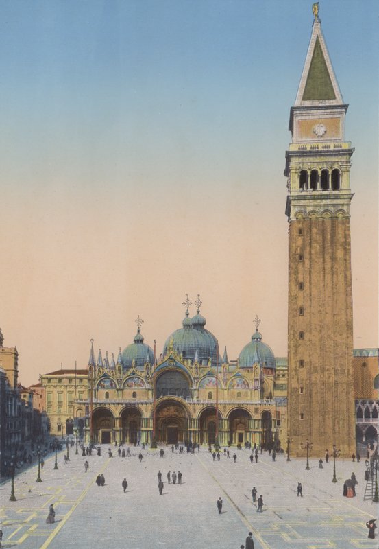 Veneza, Igreja de São Marco e Torre do Sino (foto colorida) de Italian Photographer