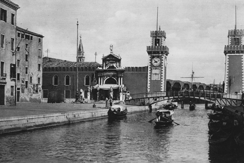 Veneza, O Arsenal (foto a p/b) de Italian Photographer