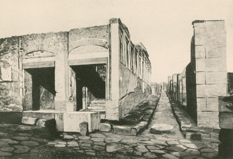 O edifício de Eumachia como é (gravure) de Italian School