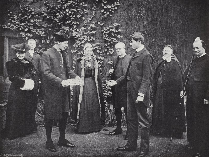 Panqueca jogando na Westminster School, o Victor recebendo sua Guiné de J. Benjamin Stone