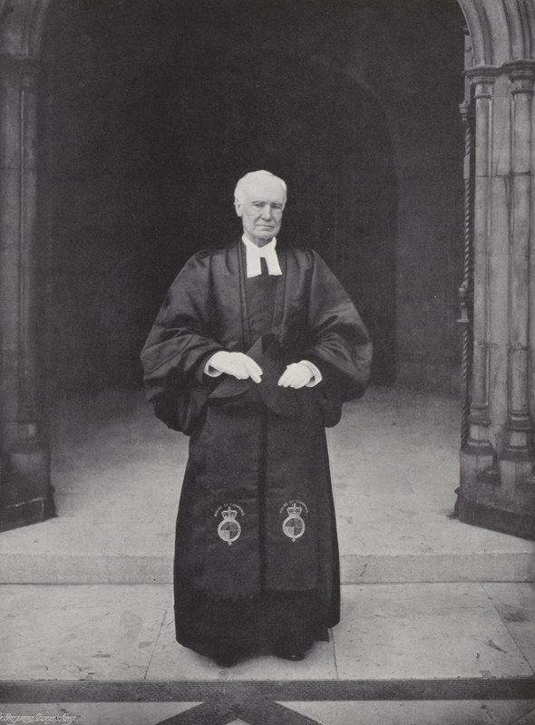 O Capelão da Câmara dos Comuns, Arcebispo Wilberforce (foto a p/b) de J. Benjamin Stone