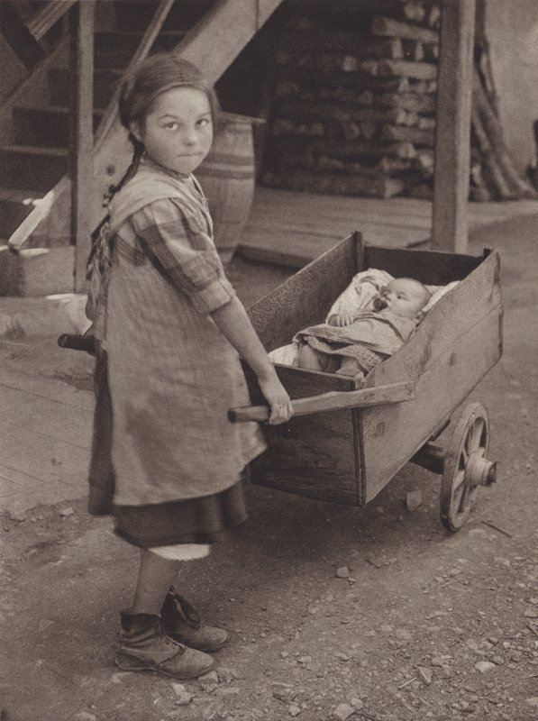 Suíça: A Vida Simples, um perambulador primitivo (foto a p/b) de Jean Gaberell