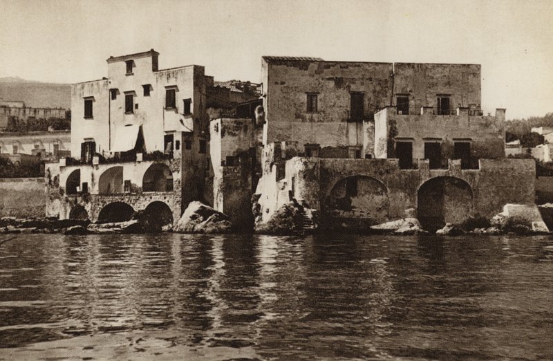 Itália: Em Ischia Ponte (foto a p/b) de Kurt Hielscher
