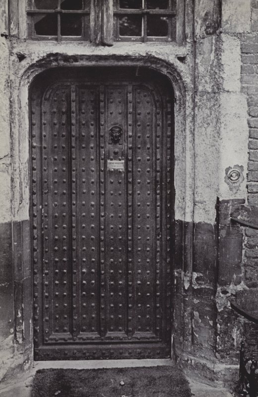 A Porta do Mestre Chefe, Eton (foto a p/b) de Laszlo Moholy Nagy