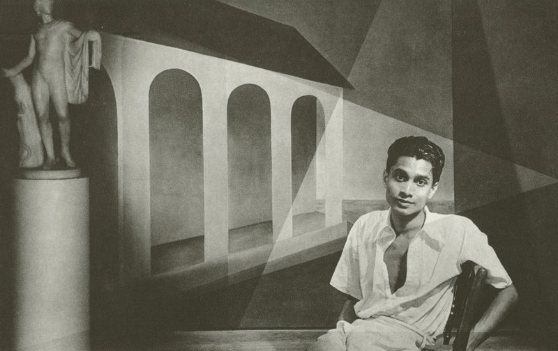 "E nada me surpreende" (foto p/b) de Lionel Wendt