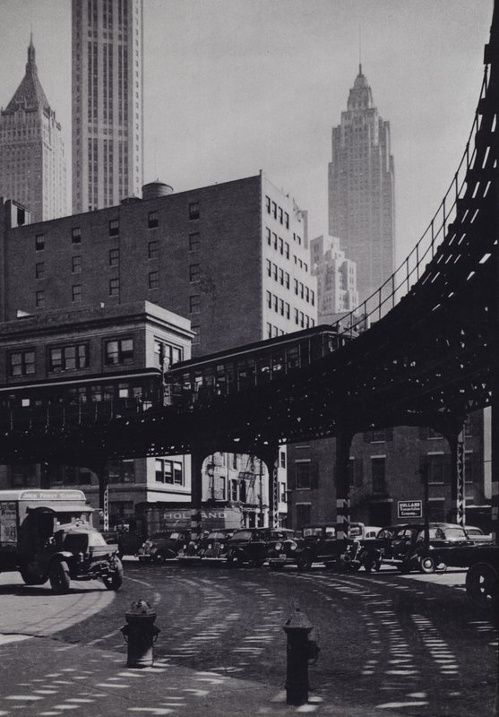 Manhattan: Coenties Slip, ferrovia elevada (foto p/b) de Mario Bucovich