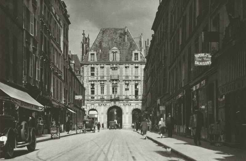 Paris: Rue de Birague (foto a p/b) de Mario Bucovich