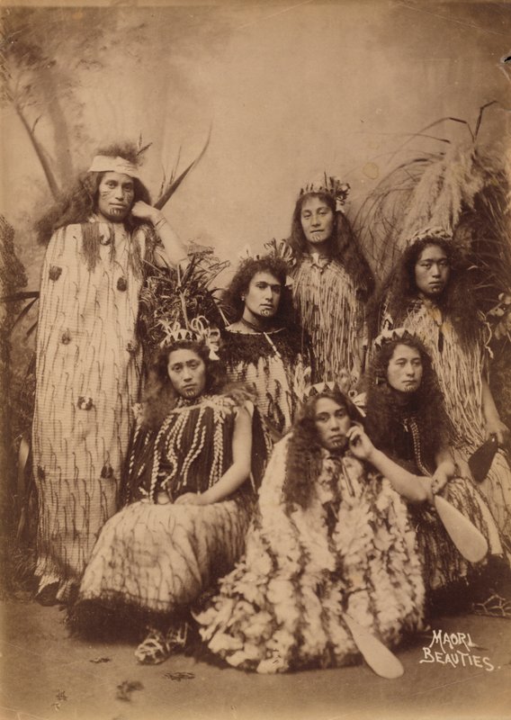 Mulheres Maori da Nova Zelândia (foto a p/b) de New Zealand Photographer