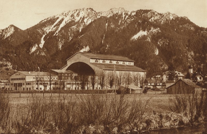 A Casa das Paixões Jogar em Oberammergau, Ver no sentido de Laber de Otto Ballerstedt