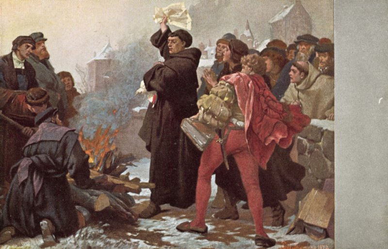 Martinho Lutero queimando a bula papal ameaçando-o com a excomunhão diante do Elstertor em Wittenberg, Alemanha, 10 de dezembro de 1520 de Friedrich Paul Thumann