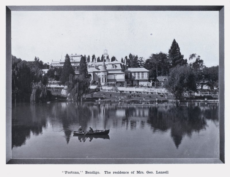 "Fortuna", Bendigo, a residência da Sra. George Lansell (foto a p/b) de Photographer Australian