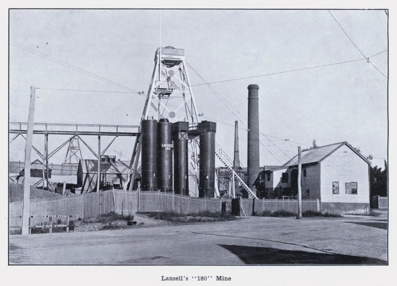 Mina "180" de Lansell (foto a p/b) de Photographer Australian