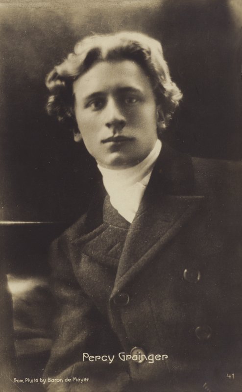 Percy Grainger, compositor, arranjador e pianista nascido na Austrália (1882-1961) (fotografia a preto e branco) de Photographer Australian