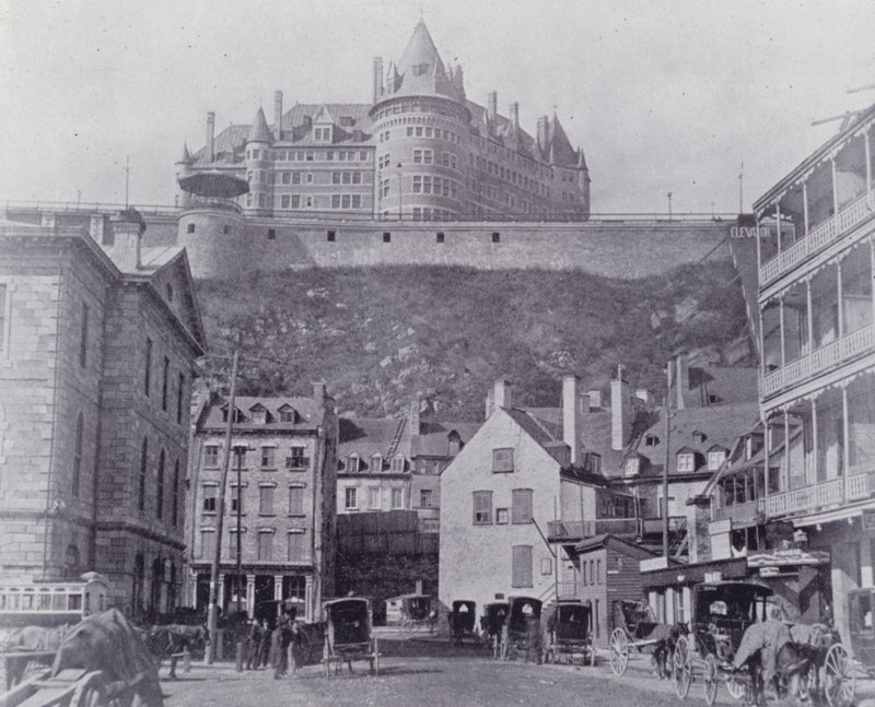 Canadá: The Chateau Frontenac, Quebec (foto a p/b) de Photographer Canadian