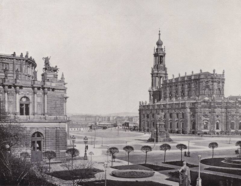 Vista da Zwingerwall para a Theaterplatz (foto a p/b) de Photographer German