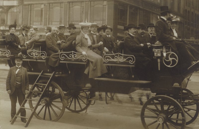 Charabanc, Berlim (foto a p/b) de Photographer German