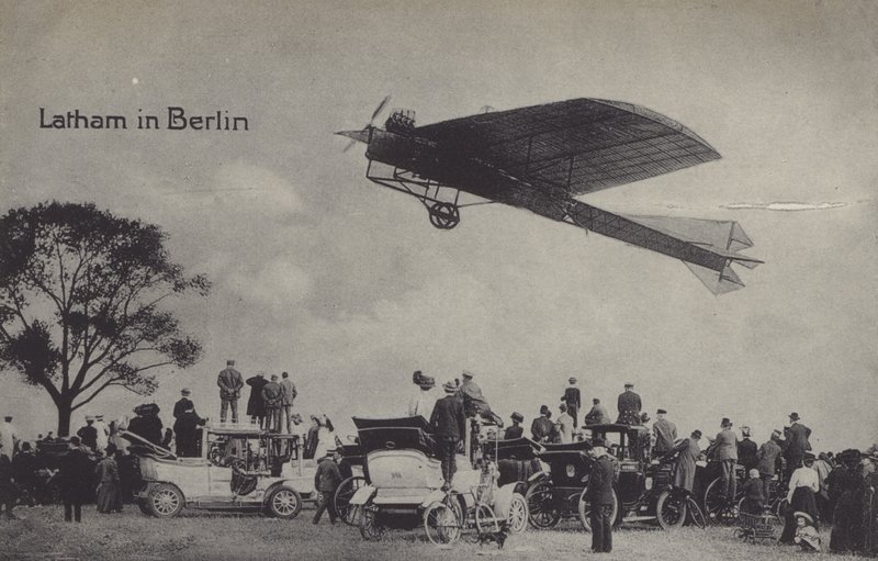 O aviador francês Hubert Latham em Berlim (foto a p/b) de Photographer German