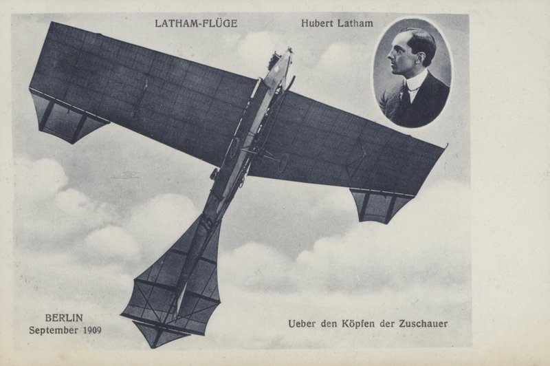 O voo do aviador francês Hubert Latham sobre Berlim, Setembro de 1909 (foto a p/b) de Photographer German