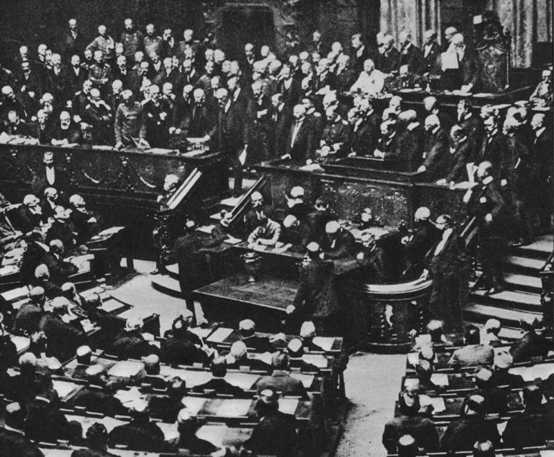 Declaração de guerra da Germanys à França, 3 de Agosto de 1914, no Reichstag (foto a p/b) de Photographer German