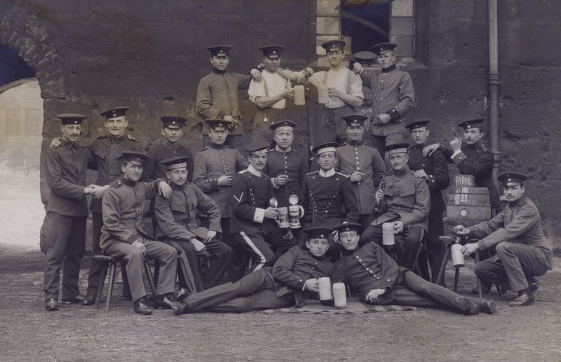 Grupo de soldados do exército alemão (foto a p/b) de Photographer German