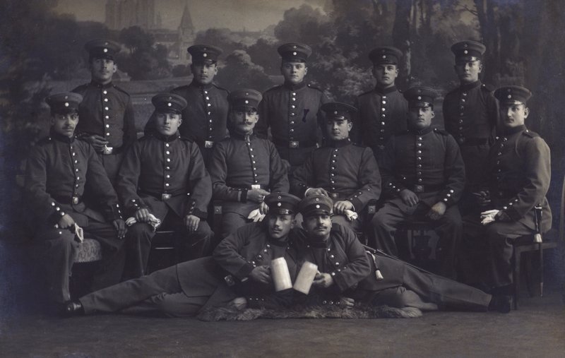Grupo de soldados do exército alemão (foto a p/b) de Photographer German