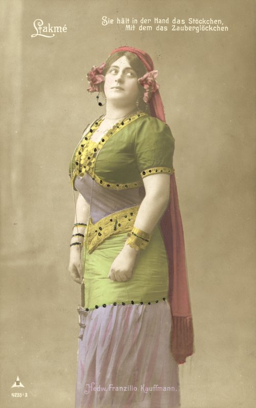 Hedwig Franzillo Kauffman como Lakme (foto colorida) de Photographer German
